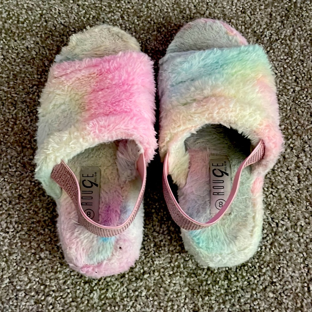 Fur Slides - Picture 2 of 4
